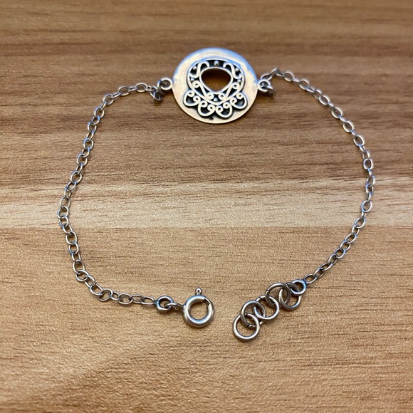 Three vintage Sterling silver bracelets, one Celtic, two marked Italy - Picture 14 of 14